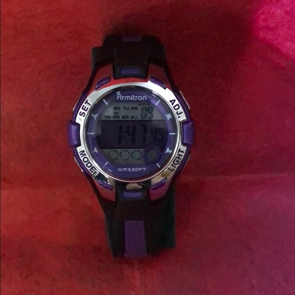 Armitron water resistant sports women’s watch - Picture 1 of 2